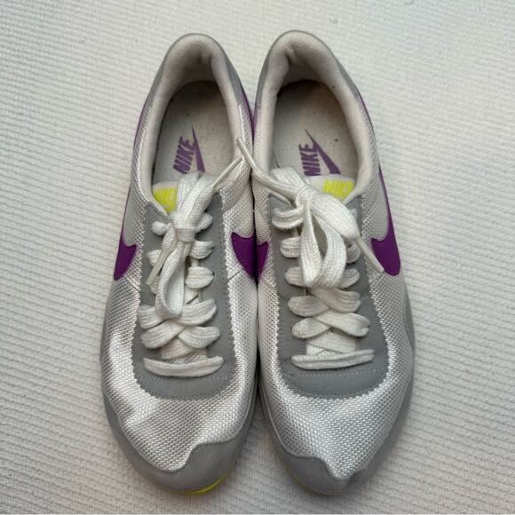 Nike Victoria Sneakers Womens Size 7 Purple White Nike Style 525322-102 - Picture 3 of 6